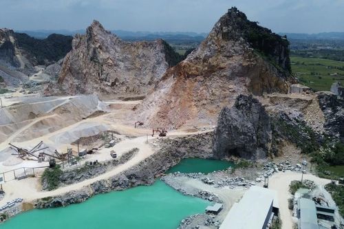 Hàng loạt mỏ đá ở Thanh Hóa vẫn khai thác kiểu 'hàm ếch'