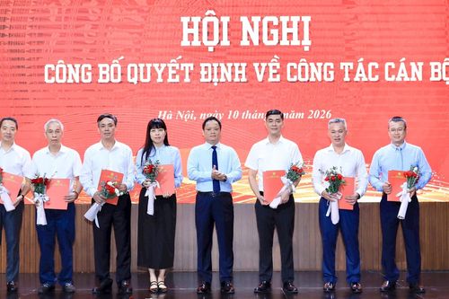 Công bố quyết định về công tác cán bộ tại Cơ quan Báo và Phát thanh, Truyền hình Hà Nội