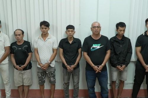 Khởi tố, bắt giam 7 đối tượng khiêng quan tài nhảy múa trên đường phố mừng sinh nhật