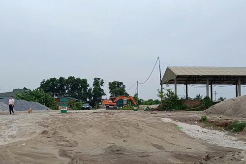 Sau phản ánh của Gia đình và Xã hội: Các bến bãi ven sông Luộc ở Hưng Yên tạm dừng hoạt động