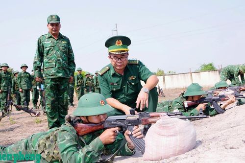 Tạo chuyển biến vững chắc trong chấp hành pháp luật, kỷ luật