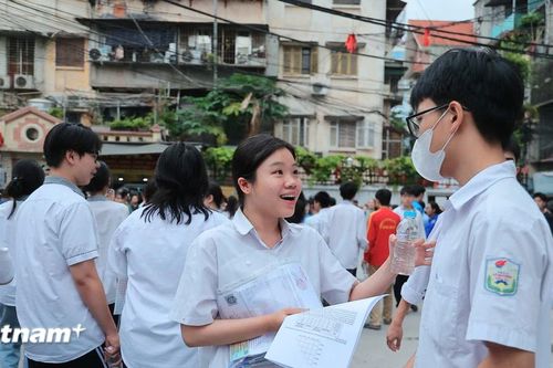 Thi tốt nghiệp THPT 2026: Đề Toán không khó, nhiều thí sinh tự tin điểm cao