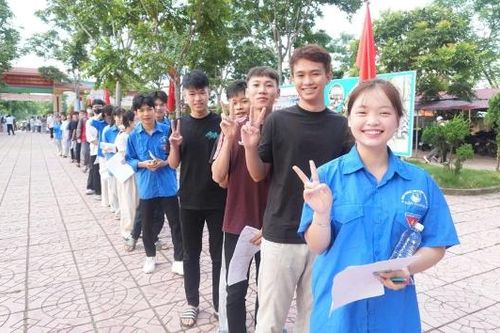Bắc Ninh: Một số hình ảnh trước buổi thi môn Ngữ văn, kỳ thi tốt nghiệp trung học phổ thông