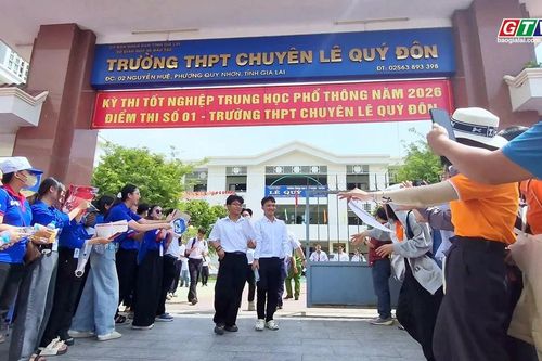 THÍ SINH GIA LAI HOÀN THÀNH MÔN THI ĐẦU TIÊN - MÔN NGỮ VĂN
