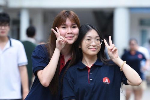 Sáng nay, hơn 1,2 triệu thí sinh bước vào môn thi đầu tiên Ngữ văn