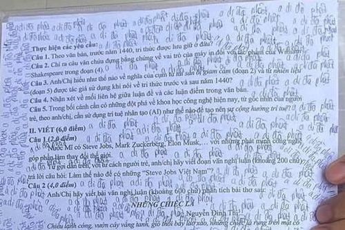Sĩ tử viết kín đề thi Ngữ văn những dòng chữ cầu nguyện gây sốt mạng xã hội