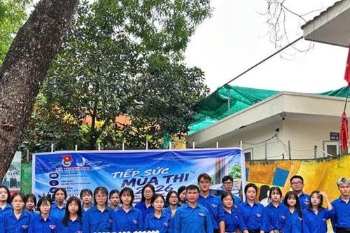 Tuổi trẻ xã Thanh Oai tiếp sức thí sinh thi tốt nghiệp THPT