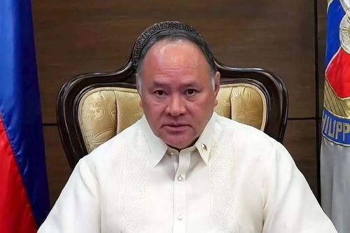 Trung Quốc nêu lý do áp lệnh trừng phạt Bộ trưởng Quốc phòng Philippines