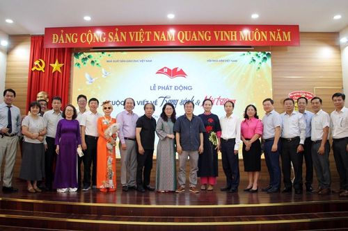 Phát động cuộc thi viết về 'Trang sách & Mái trường' tại TP.HCM