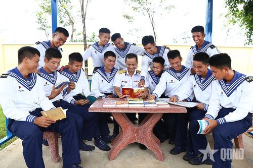Để pháp luật thấm sâu vào nhận thức bộ đội