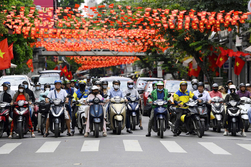 Hà Nội dự kiến thu hẹp phạm vi hỗ trợ đổi xe điện