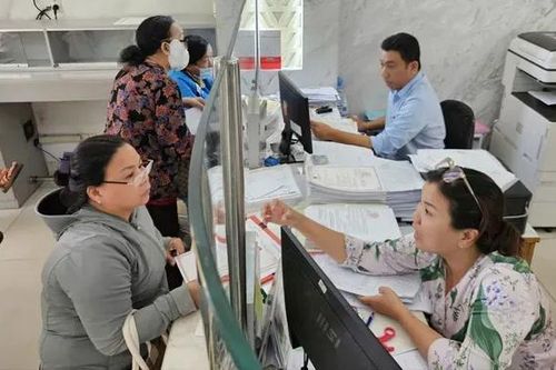 Bộ Nội vụ chỉ đạo nóng giải pháp gỡ khó cho nhân lực cấp cơ sở