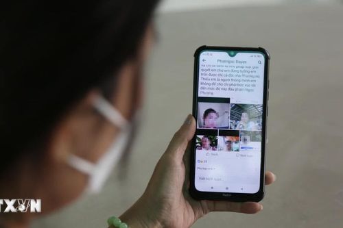 Thanh niên lướt mạng xã hội 2 tiếng mỗi ngày đối mặt vấn đề về sức khỏe tâm thần