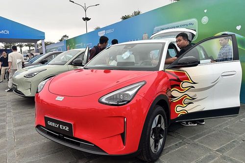 Động cơ xanh 'thống trị': Thị trường Việt rộng cửa và áp lực cạnh tranh ngày càng khốc liệt