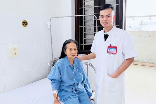 Bắc Ninh: Phẫu thuật thành công ca sỏi thận san hô phức tạp tồn tại hơn 10 năm