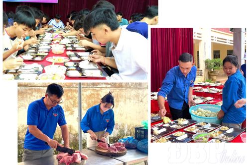 Sắc áo xanh 'tiếp sức mùa thi'