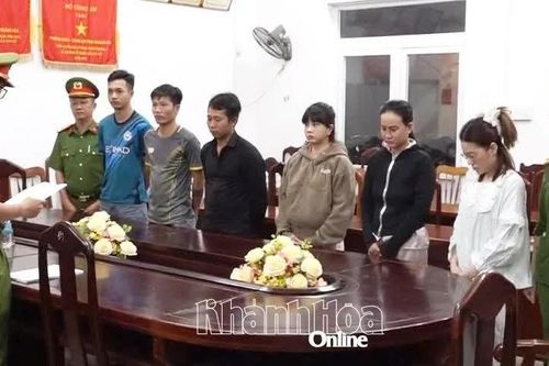 Bắt tạm giam 6 đối tượng trong đường dây lừa đảo qua mạng xuyên quốc gia