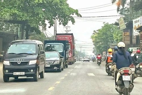 'Phớt lờ' chỉ đạo của chủ đầu tư, một nhà thầu thi công nâng cấp QL2 Phú Thọ bị cảnh cáo