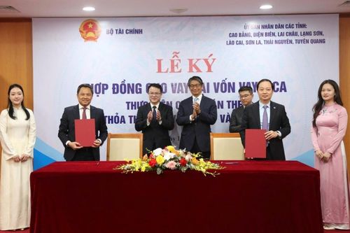 Bộ Tài chính ký kết 11 hợp đồng cho vay lại vốn vay JICA với 8 tỉnh miền núi phía Bắc