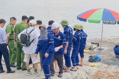 Danh tính người đàn ông nhảy cầu Bãi Cháy tự tử: Camera an ninh ghi lại điều gì?