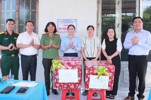 Nhiều người dân được chăm lo tại chương trình công tác xã hội ở xã Kim Long