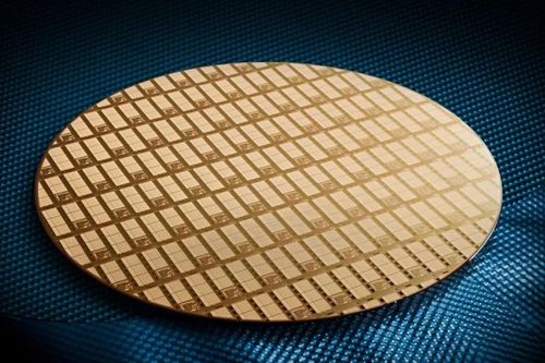 Công ty Trung Quốc tuyên bố làm chip quang không cần máy quang khắc DUV