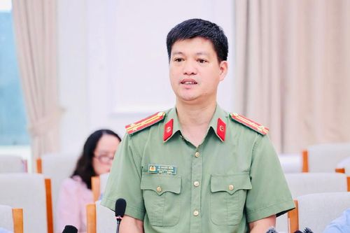 74 thí sinh bị đình chỉ thi tốt nghiệp 2026, xác minh nghi vấn dùng AI giải đề