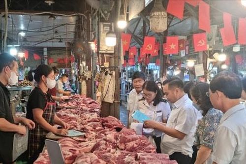Phường Giảng Võ siết chặt công tác kiểm soát an toàn thực phẩm