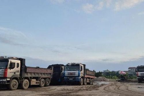 Xã Hoài Đức: Nhiều cơ sở kinh doanh vật liệu xây dựng trái phép chưa chấp hành yêu cầu di dời