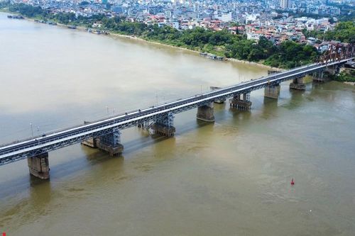 Ban Thường vụ Thành ủy Hà Nội ban hành Chỉ thị 16: Siết chặt tinh thần '6 rõ' tại siêu dự án đại lộ sông Hồng