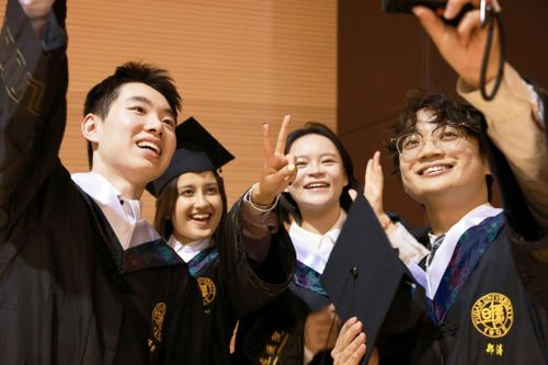 Rẻ, dễ và loạt hiểu sai về du học Trung Quốc