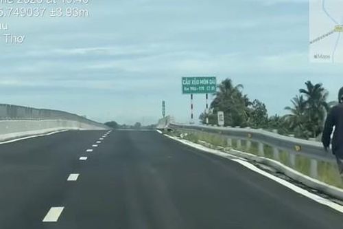 Người dân tuyệt đối không đi bộ, dừng nghỉ, tập thể dục trong phạm vi đường cao tốc