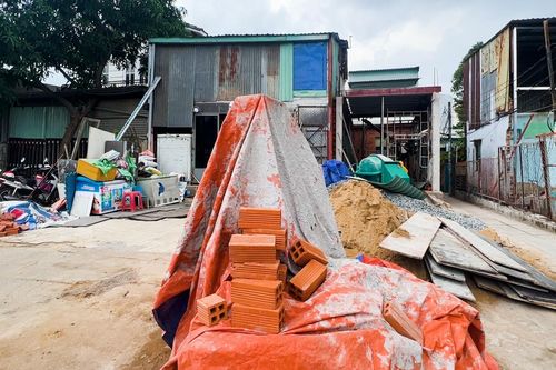 Nhiều hộ dân tháo dỡ nhà bàn giao mặt bằng, gỡ nút thắt đường dẫn vào cao tốc