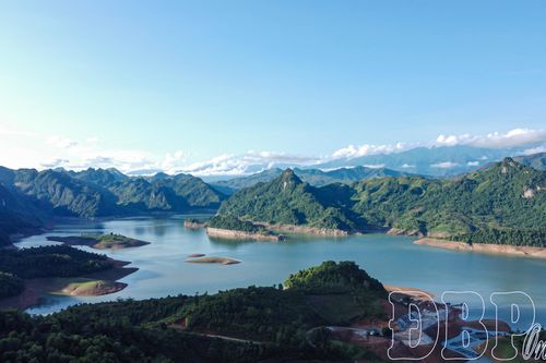 Bình yên bên dòng Đà giang