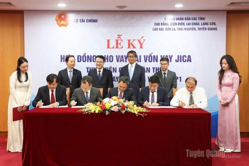 Bộ Tài chính ký kết 11 hợp đồng cho vay lại vốn vay JICA với 8 tỉnh miền núi phía Bắc