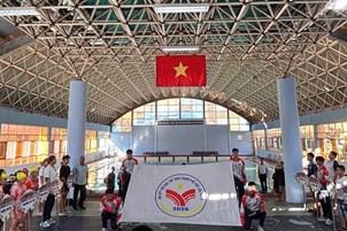 Gần 100 kình ngư xuất sắc tham gia giải bơi Đại hội Thể dục thể thao thành phố