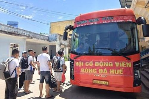 Chờ tin vui từ sân Quy Nhơn