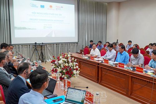 Cà Mau đề xuất hỗ trợ tháo gỡ khó khăn cho Dự án đê biển Tây
