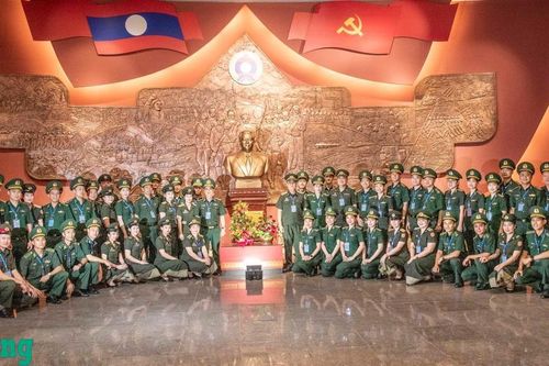 Nhịp cầu gắn kết sĩ quan trẻ lực lượng bảo vệ biên giới hai nước Việt Nam-Lào