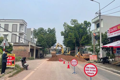 Xã Tiên Lục thi công hoàn thiện đoạn đường tỉnh 295 (cũ) còn dang dở