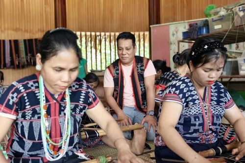 Khi văn hóa trở thành sinh kế