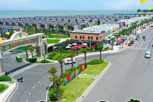 Tạm hoãn xuất cảnh Tổng giám đốc Công ty Địa ốc Ngân Hiệp