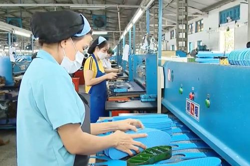 Kinh tế Việt Nam duy trì tăng trưởng bền vững