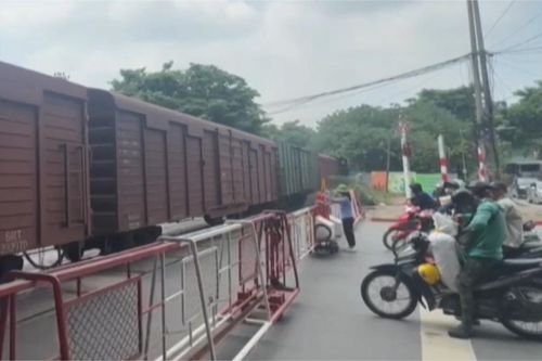 Xử lý 68 trường hợp vi phạm tại các điểm giao cắt đường sắt