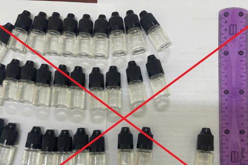 Khởi tố ba đối tượng mua, chia nhỏ tinh dầu CBD chứa ma túy để bán kiếm lời