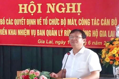 Công bố quyết định về tổ chức bộ máy và cán bộ Ban Quản lý rừng phòng hộ Gia Lai