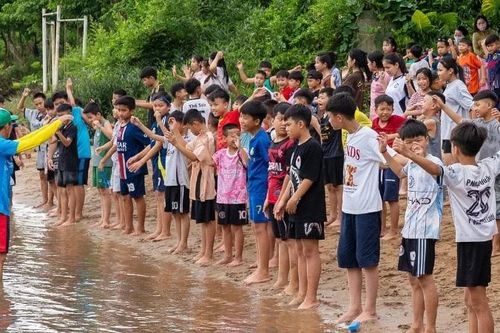 Quảng Trị: 1.000 trẻ em được học bơi miễn phí trong dịp hè