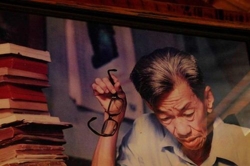 Nhà văn Sơn Nam: Người chép sử bằng hương rừng, mật đất