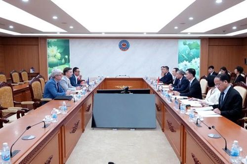 Việt Nam - EU thúc đẩy hợp tác tài chính xanh