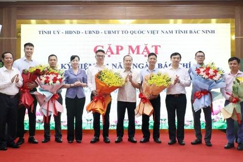 Lãnh đạo tỉnh Bắc Ninh gặp mặt, tri ân những người làm báo đồng hành với sự phát triển của tỉnh